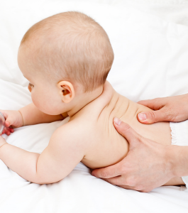 Kūdikių masažas su ALOE VERA losjonais kliento namuose 5 pocedūros